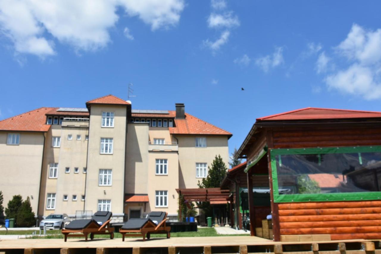 Apartments And Rooms Kod Eli Равна-ґора Екстер'єр фото
